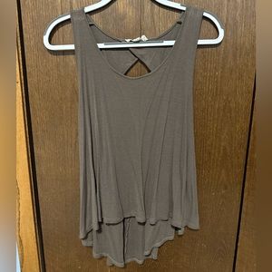 Stitch fix olive tank with twist back medium